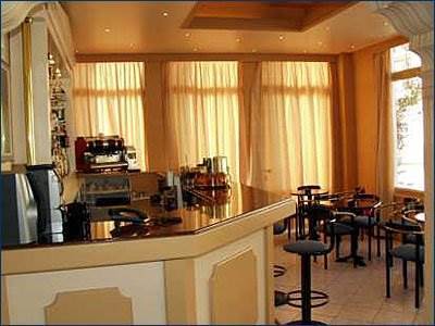 Vouzas Otel Delphi Restoran fotoğraf